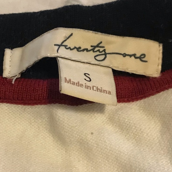 Forever 21 Cardigan - Picture 3 of 3